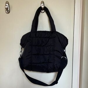 aerie OFFLINE Black Quilted Puffer Tote with Detachable Strap - Like new!!